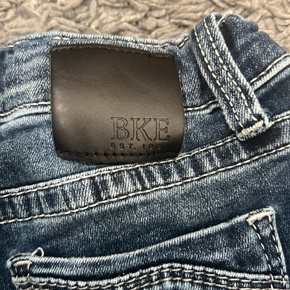 BKE Conner straight boys jeans size 6 - Picture 4 of 6